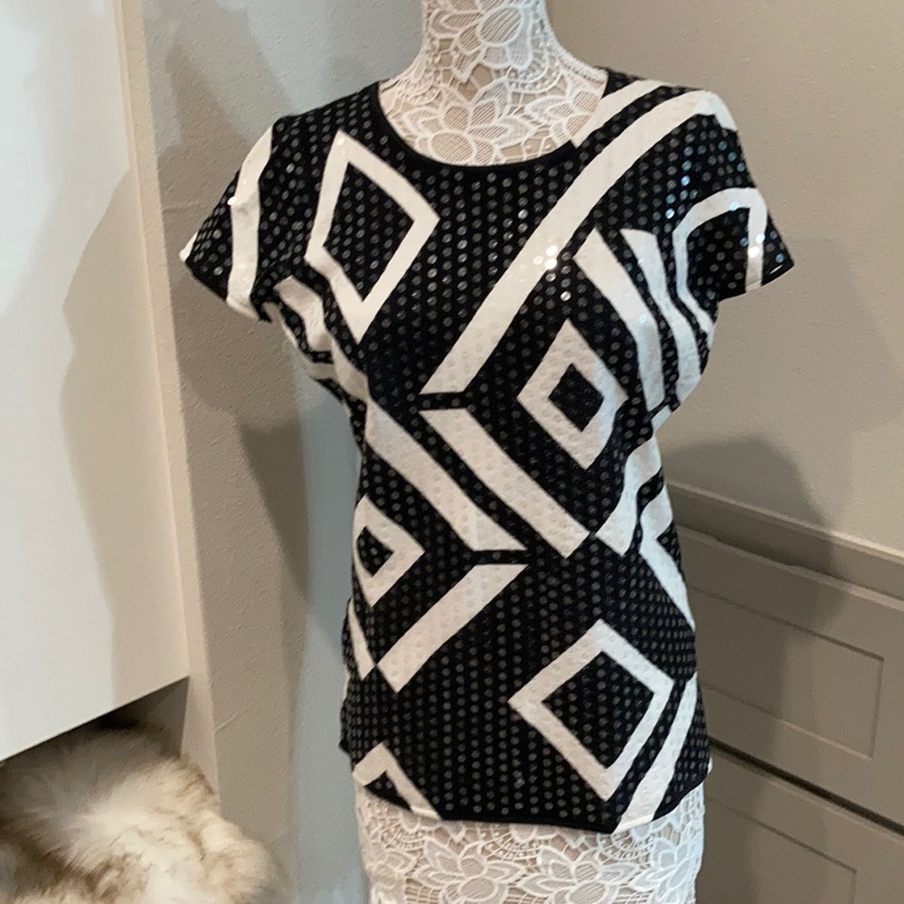 Sequined geometric pattern blouse